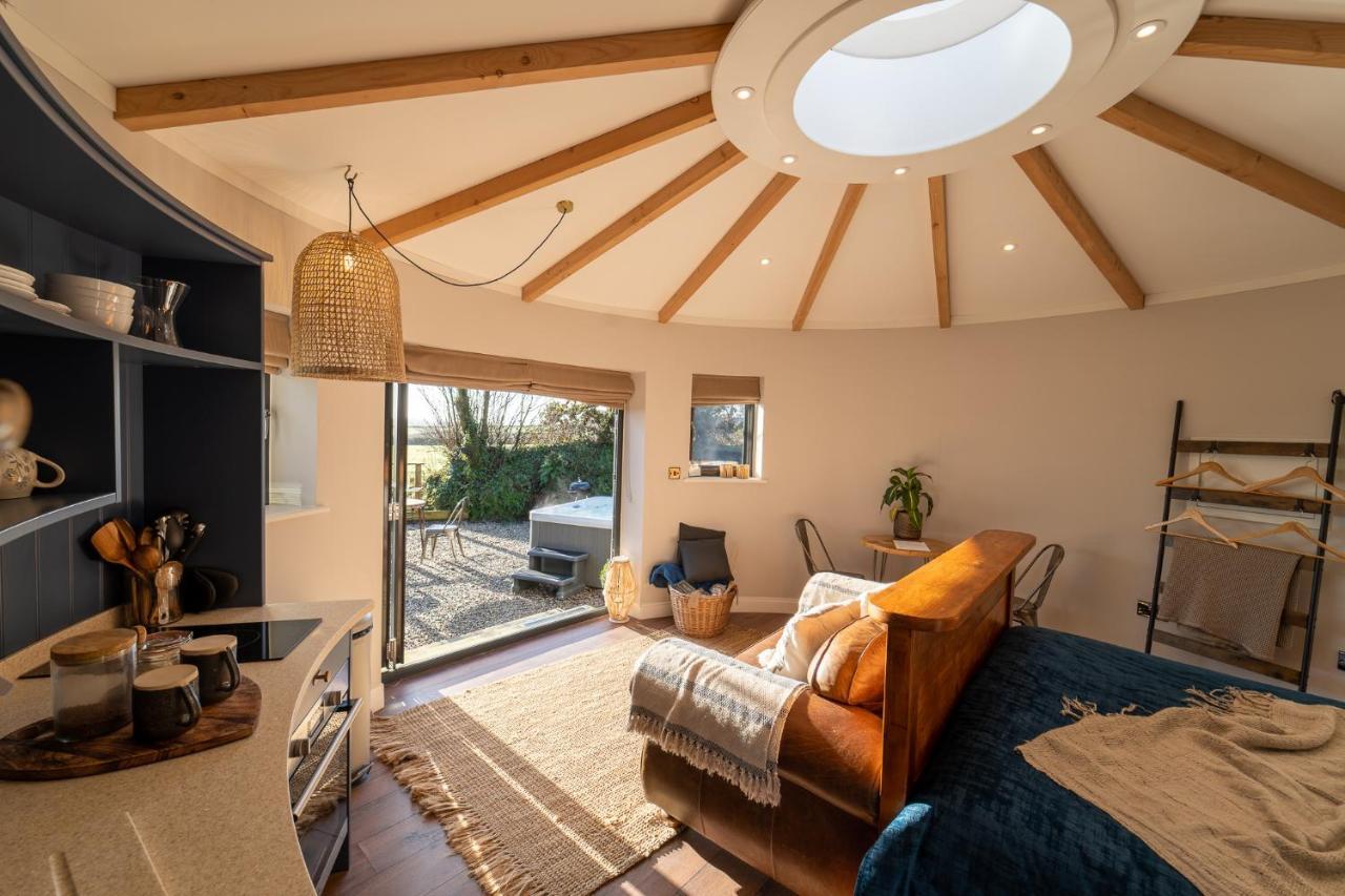 East Thorne Glamping Villa บู๊ด ภายนอก รูปภาพ