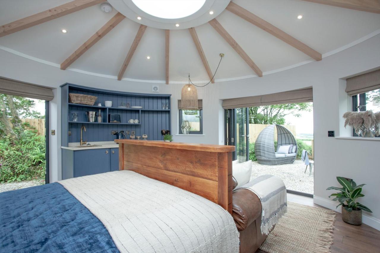 East Thorne Glamping Villa บู๊ด ภายนอก รูปภาพ